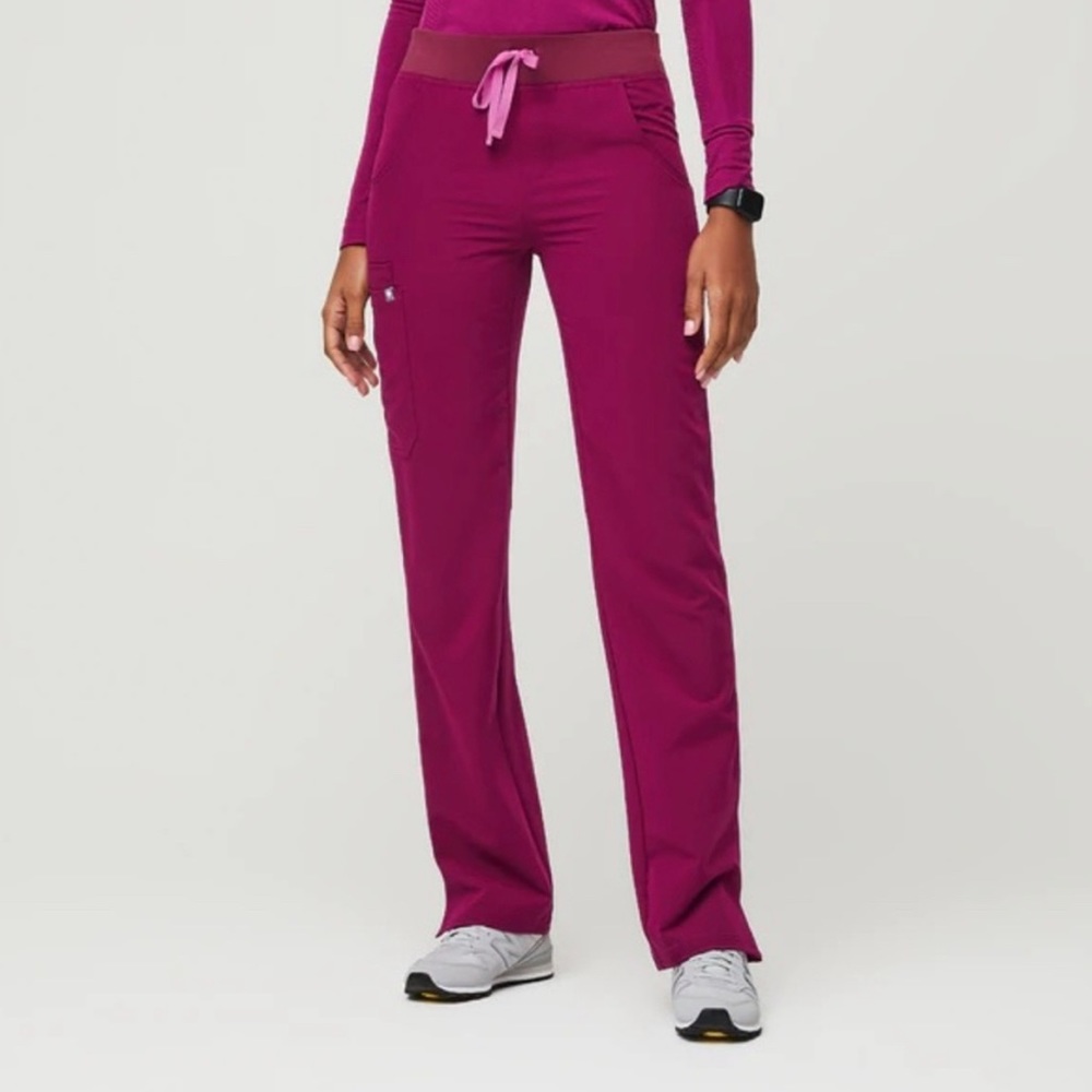 Figs dark magenta kade scrub pants - small petite